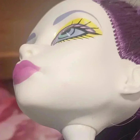 Monster High 2010 Mattel Ghoul Sports Spectra Vondergeist Doll Tennis - Picture 5 of 10